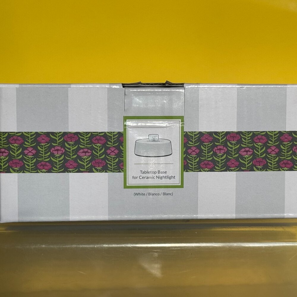 Scentsy Tabletop Base for Ceramic Night Light - White - NEW IN BOX - With Bulb